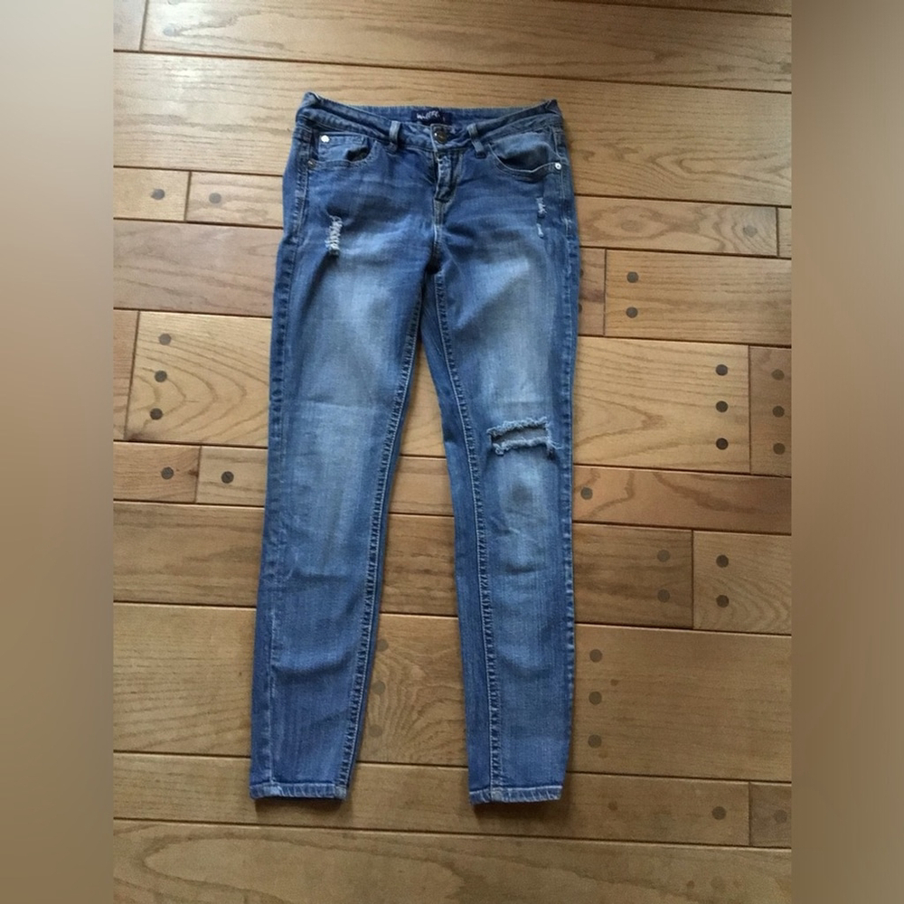 Wallflower Blue Distressed Jeans Women's